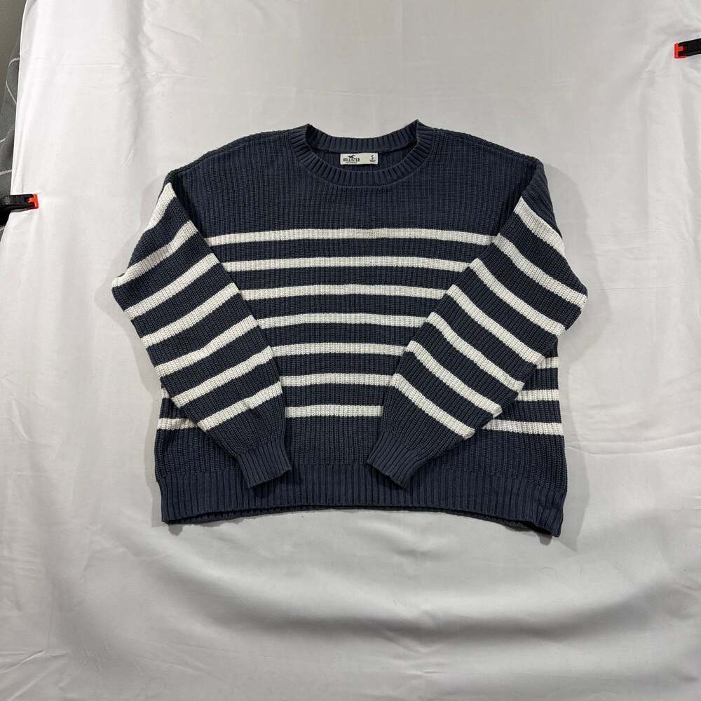Hollister Women's Navy Blue and White Striped Ribbed Knit Shaker-Stitch Sweater